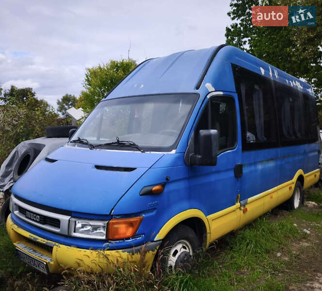 Пригородный автобус Iveco Daily 2004 в Каневе