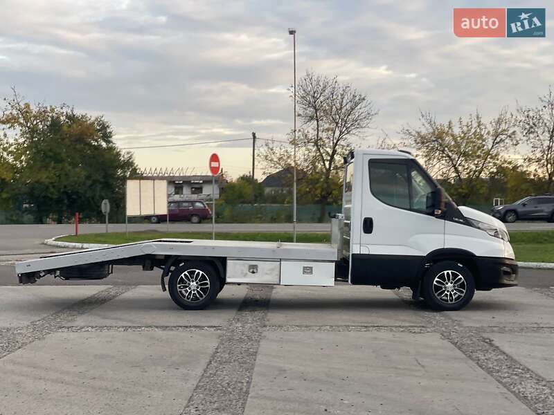 Автовоз Iveco Daily 2020 в Ужгороде