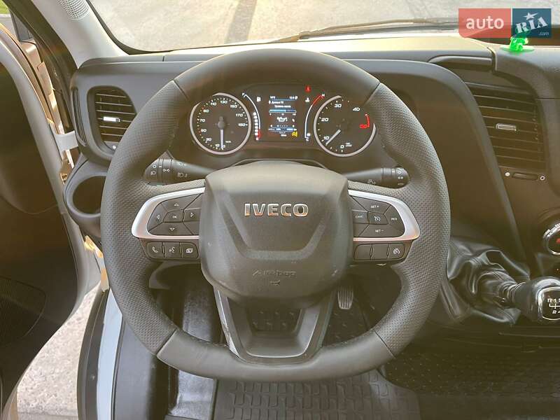 Автовоз Iveco Daily 2020 в Ужгороде