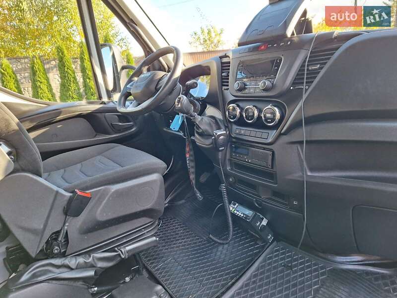 Грузовой фургон Iveco Daily 2021 в Нововолынске