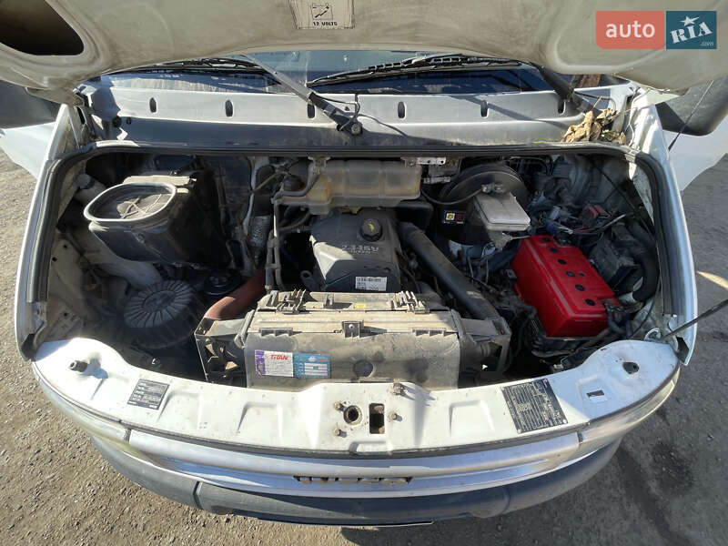 Вантажний фургон Iveco Daily 2006 в Чернівцях фото 18 Вантажний фургон Iveco Daily 2006 в Чернівцях