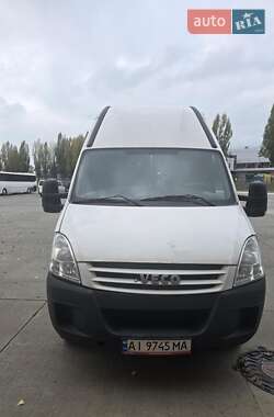 Грузовой фургон Iveco Daily 2007 в Киеве
