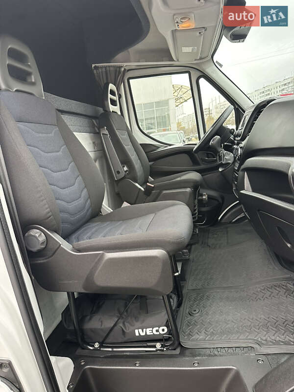 Эвакуатор Iveco Daily 2019 в Запорожье