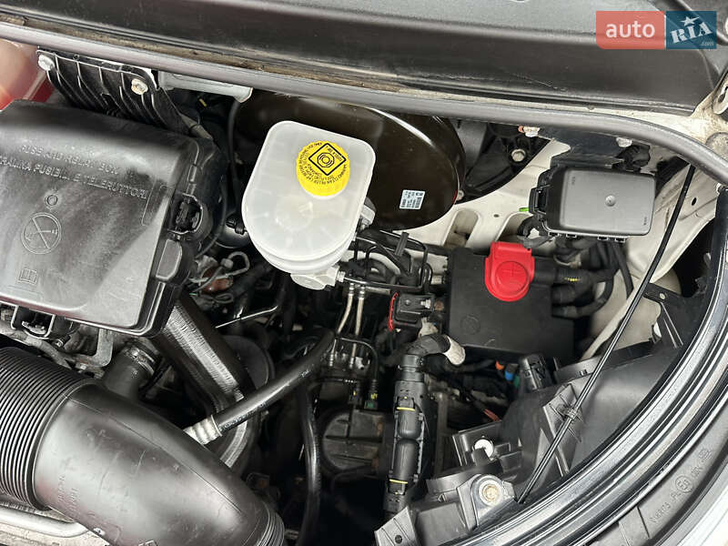 Эвакуатор Iveco Daily 2019 в Запорожье