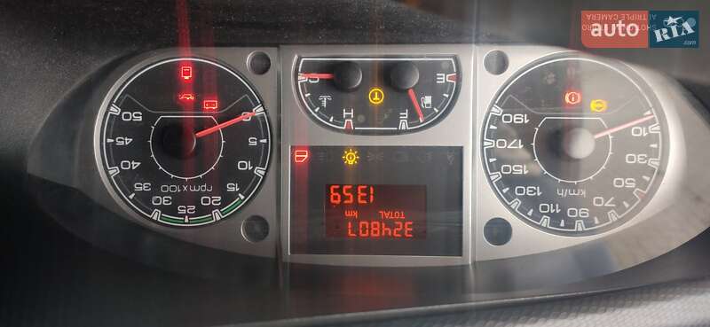 Грузовой фургон Iveco Daily 2012 в Ужгороде фото 7 Грузовой фургон Iveco Daily 2012 в Ужгороде