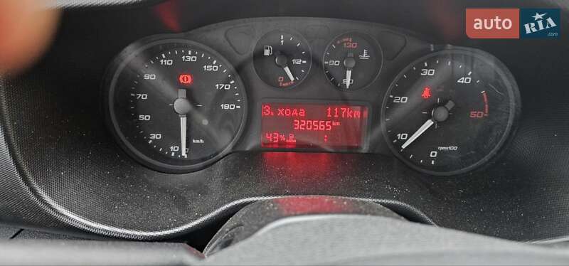 Автовоз Iveco Daily 2019 в Житомирі