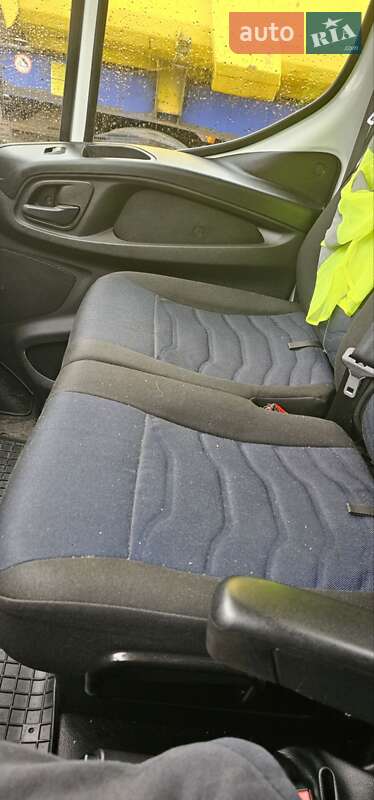 Автовоз Iveco Daily 2019 в Житомирі