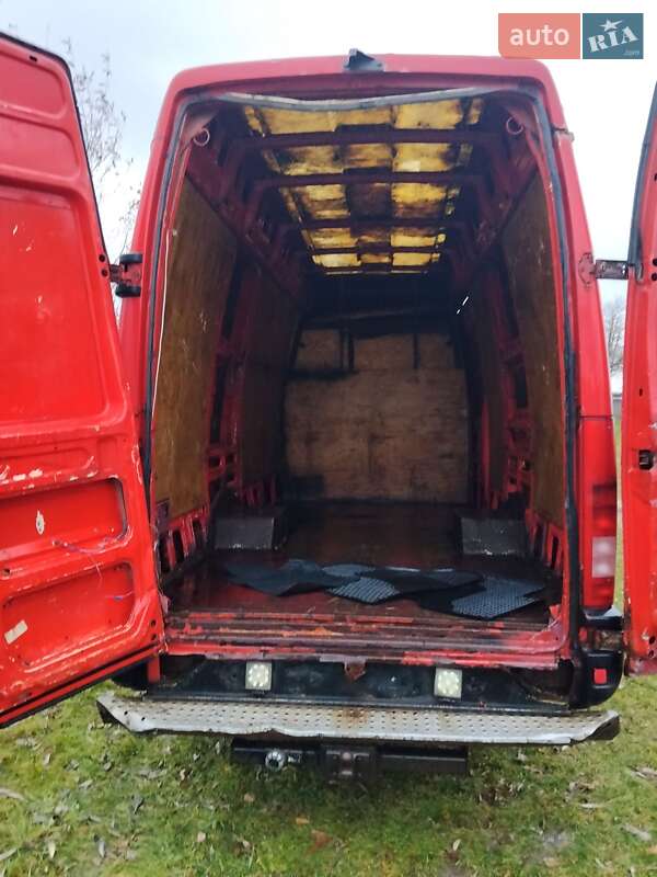 Грузовой фургон Iveco Daily 2004 в Краковце фото 12 Грузовой фургон Iveco Daily 2004 в Краковце