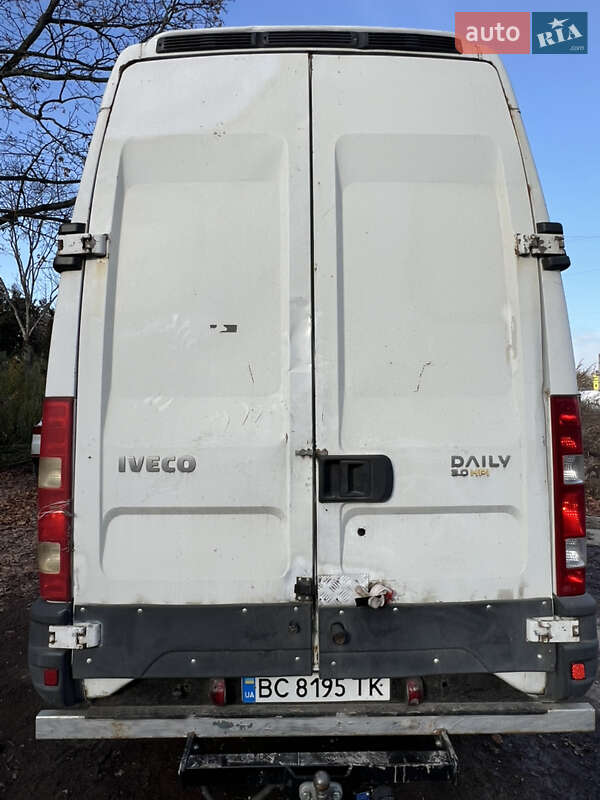 Грузовой фургон Iveco Daily 2010 в Львове