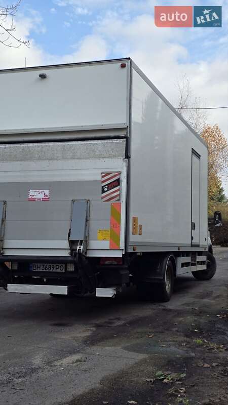 Грузовой фургон Iveco Daily 2015 в Киеве