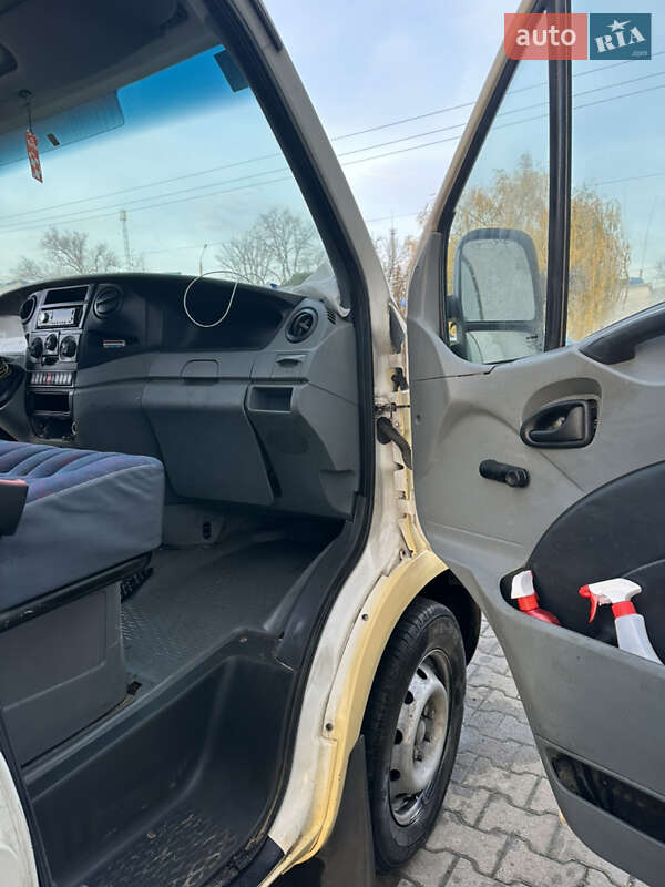 Для перевозки животных Iveco Daily 2005 в Черновцах