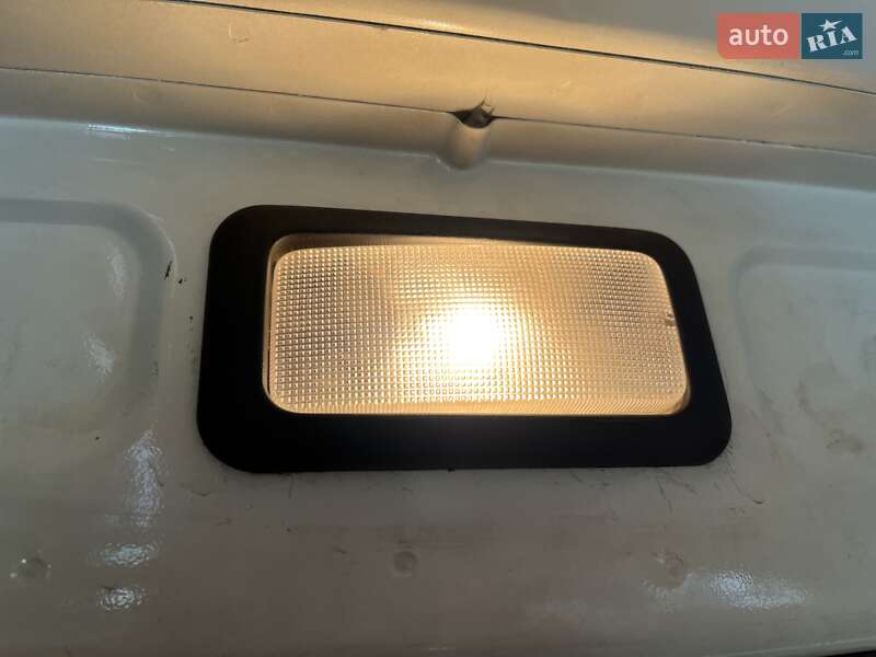 Грузовой фургон Iveco Daily 2012 в Мукачево