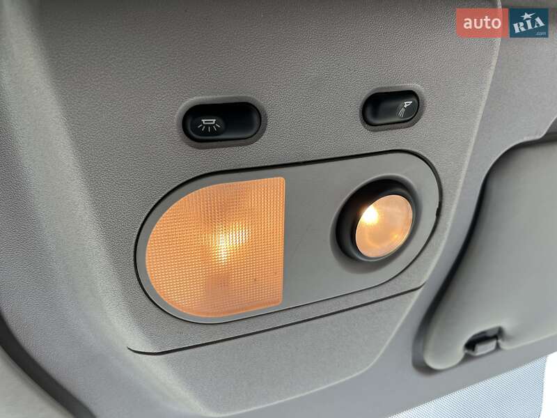 Грузовой фургон Iveco Daily 2012 в Мукачево