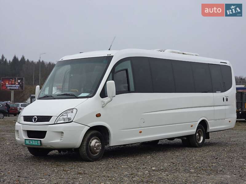Микроавтобус Iveco Daily 2010 в Тернополе