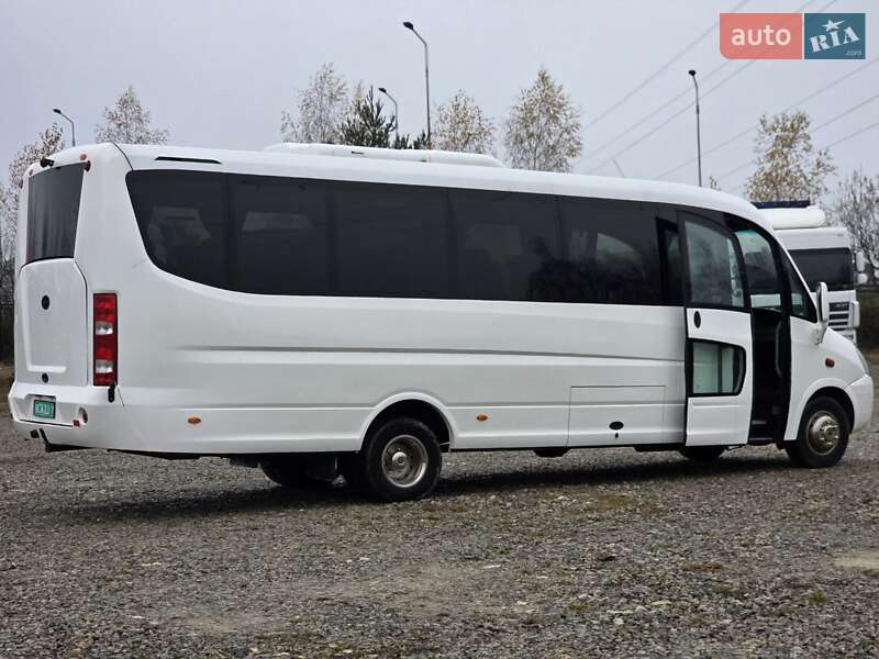 Микроавтобус Iveco Daily 2010 в Тернополе