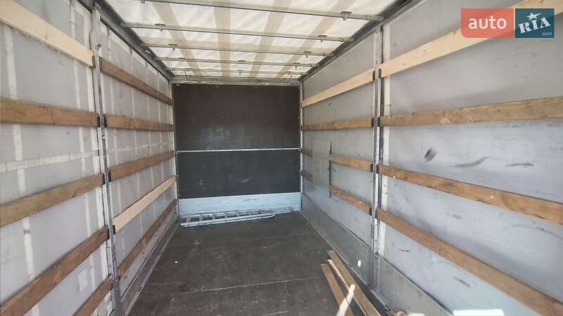 Вантажний фургон Iveco Daily 2016 в Ковелі