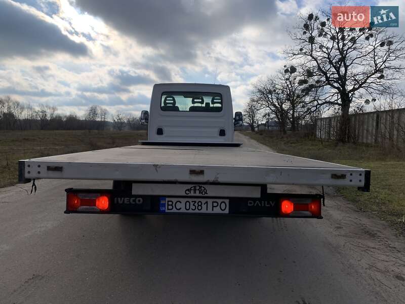 Вантажний фургон Iveco Daily 2016 в Золочеві