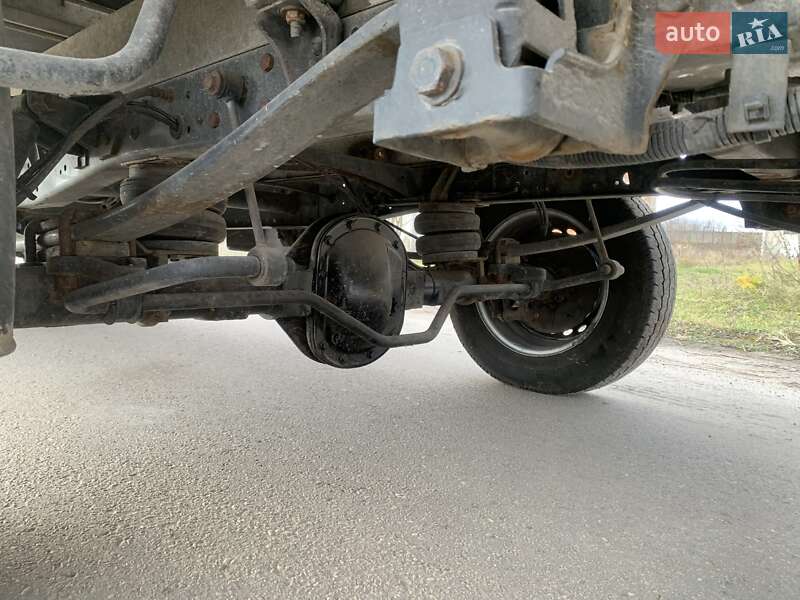 Вантажний фургон Iveco Daily 2016 в Золочеві