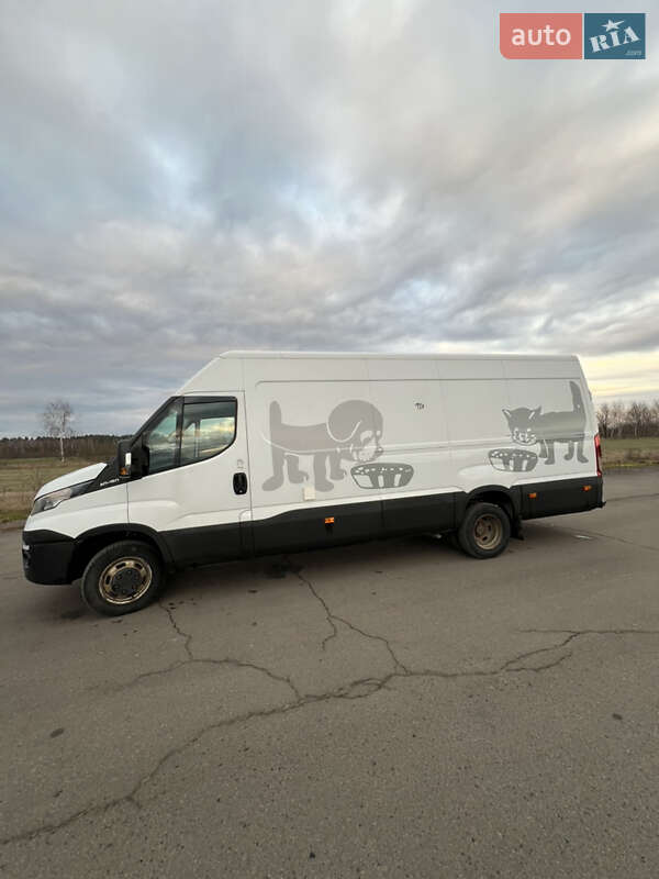 Микроавтобус грузовой (до 3,5т) Iveco Daily 2015 в Луцке