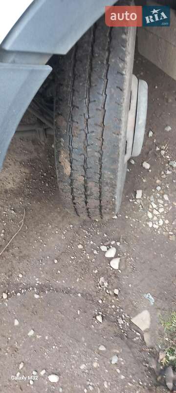 Вантажний фургон Iveco Daily 2012 в Львові