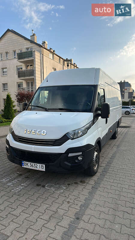 Грузовой фургон Iveco Daily 2018 в Киеве