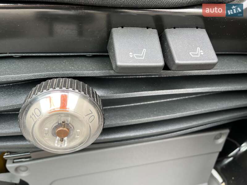 Микроавтобус грузовой (до 3,5т) Iveco Daily 2012 в Мукачево