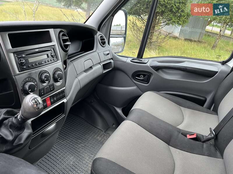 Микроавтобус грузовой (до 3,5т) Iveco Daily 2012 в Мукачево