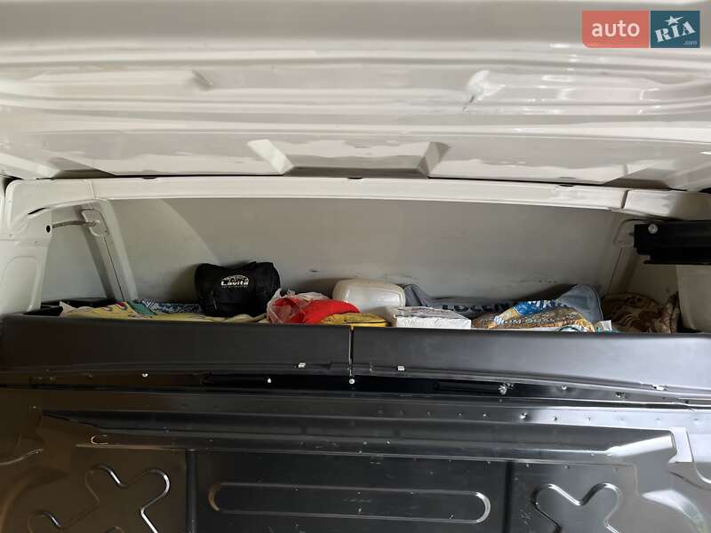 Микроавтобус грузовой (до 3,5т) Iveco Daily 2012 в Мукачево