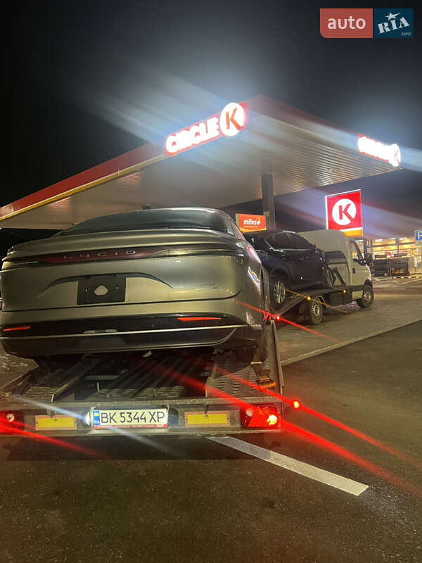 Автовоз Iveco Daily 2015 в Ровно