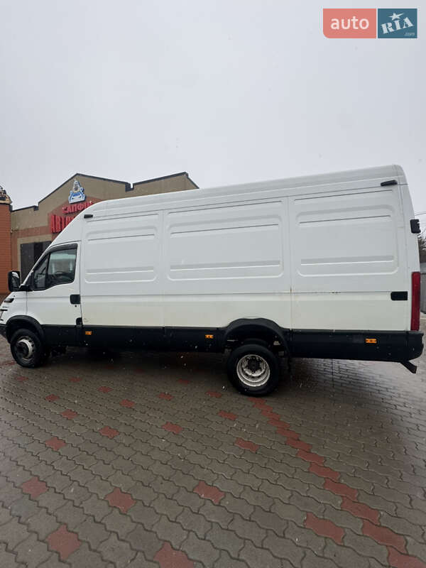 Вантажний фургон Iveco Daily 2006 в Чернівцях