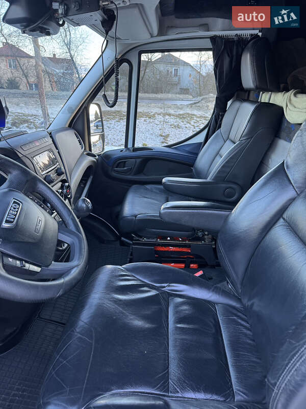 Автовоз Iveco Daily 2018 в Яворове