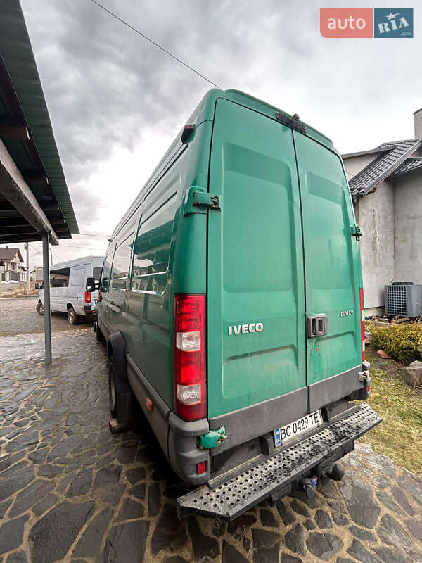 Грузовой фургон Iveco Daily 2012 в Львове