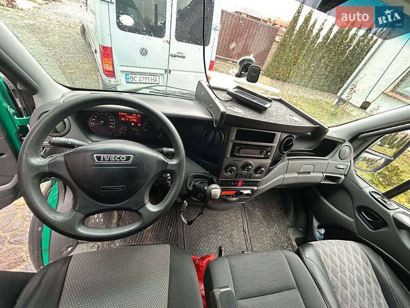 Грузовой фургон Iveco Daily 2012 в Львове
