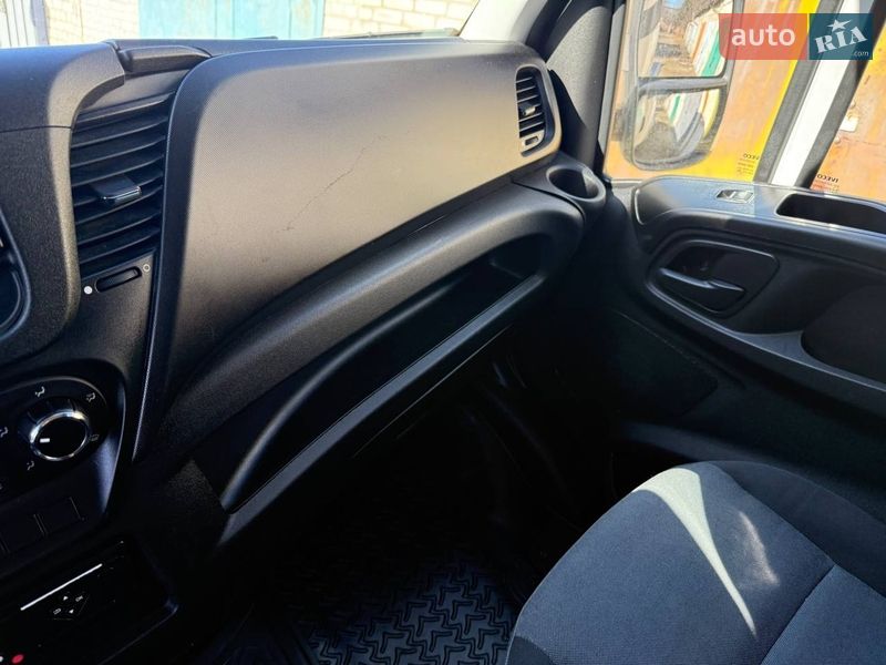 Автовоз Iveco Daily 2016 в Ковеле