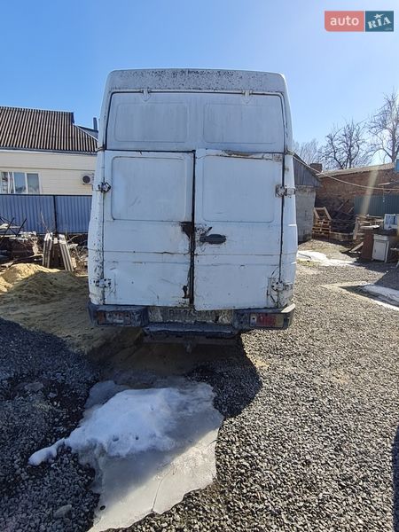 Грузовой фургон Iveco Daily 2000 в Черкассах