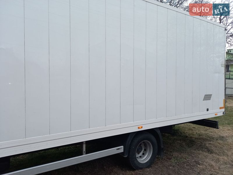 Вантажний фургон Iveco Daily 2013 в Бориславі
