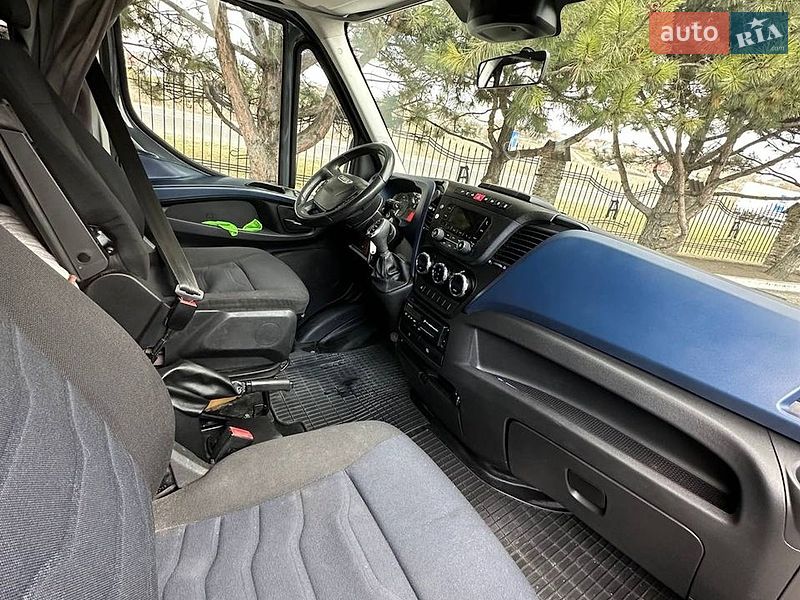 Автовоз Iveco Daily 2018 в Рівному