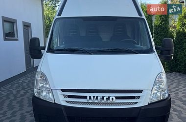 Грузовой фургон Iveco Daily 2006 в Клевани