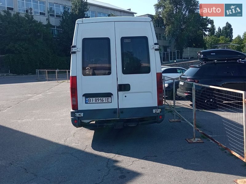 Микроавтобус Iveco Daily 2001 в Кременчуге