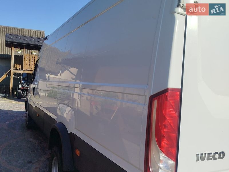 Вантажопасажирський фургон Iveco Daily 2017 в Радехові