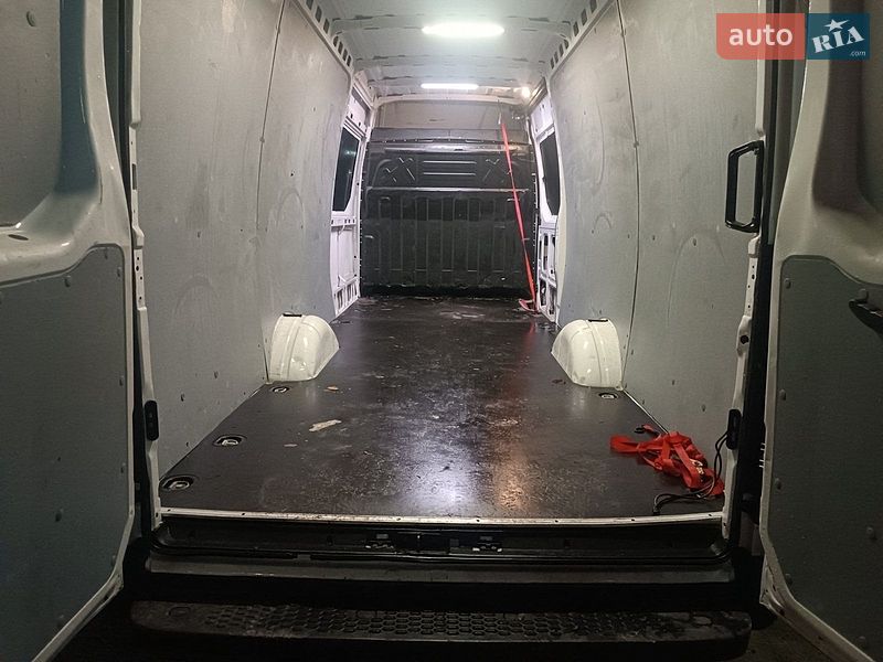 Минивэн Iveco Daily 2021 в Мостиске