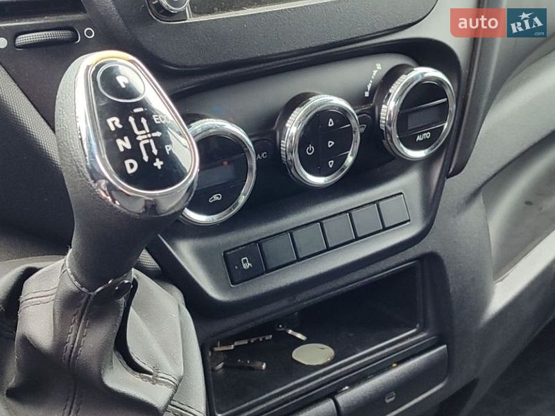 Грузовой фургон Iveco Daily 2015 в Шепетовке