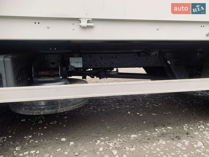 Тентованый Iveco EuroCargo 2011 в Мукачево