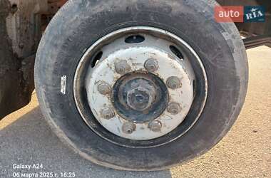 Вантажний фургон Iveco EuroCargo 2003 в Харкові