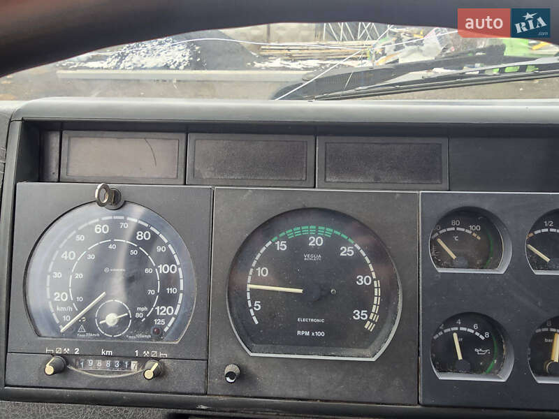 Кран-манипулятор Iveco EuroCargo 2003 в Борисполе