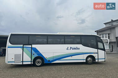 Туристичний / Міжміський автобус Iveco EuroCargo 2009 в Чернівцях