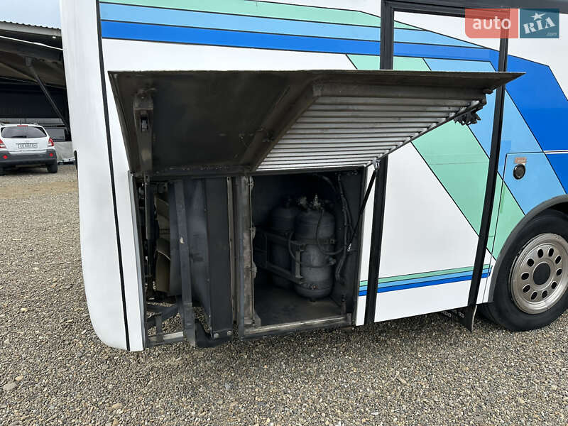 Туристичний / Міжміський автобус Iveco EuroCargo 2009 в Чернівцях