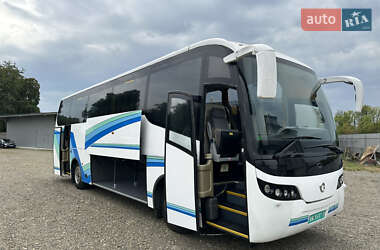 Туристический / Междугородний автобус Iveco EuroCargo 2009 в Черновцах