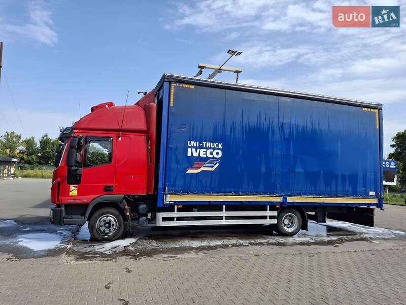 Грузовой фургон Iveco EuroCargo 2010 в Иршаве