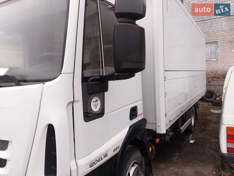 Вантажний фургон Iveco EuroCargo 2013 в Києві